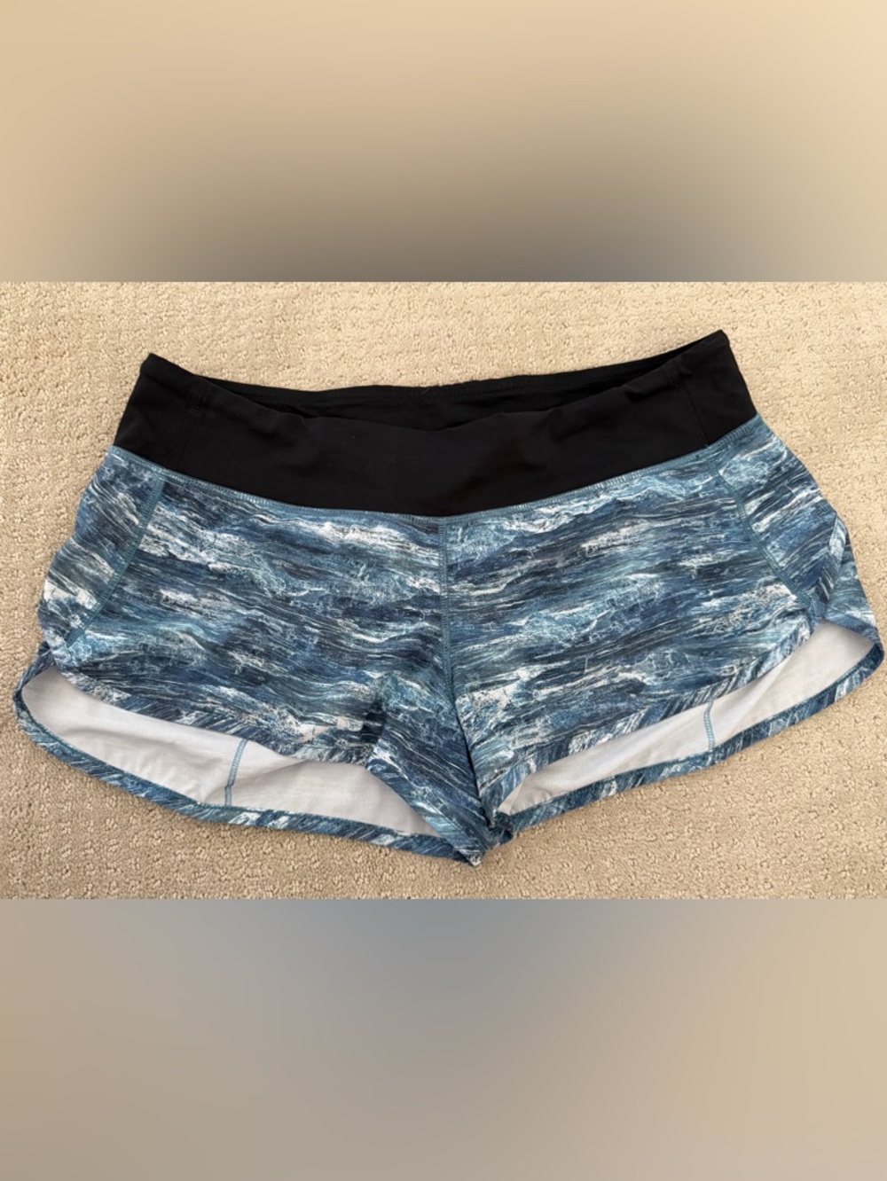 Women’s lululemon shorts size 10